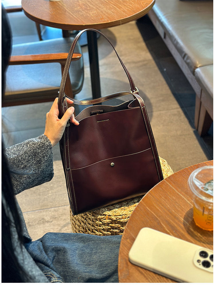 129.9 USD--Charming, Fashionable and Soft Shoulder Bag